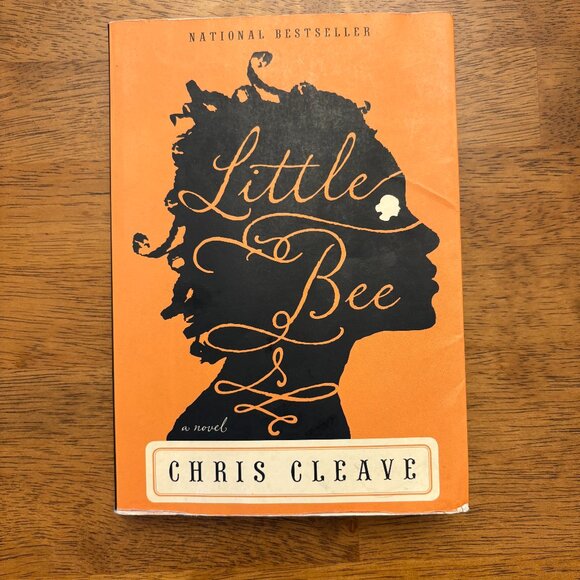 Little Bee‎ by Chris Cleave - Paperback Book - Picture 1 of 4